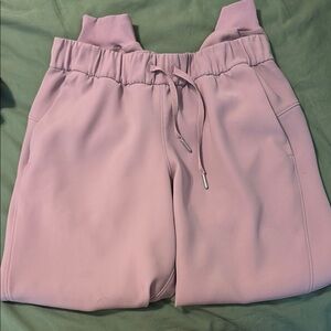 Lululemon on the fly pink joggers